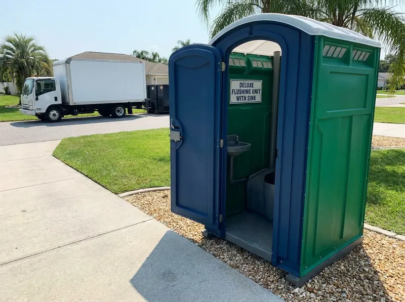 Deluxe Flushing Unit With Sink in Wildwood, FL